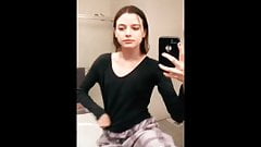 TikTok hot girl no bra shows tits