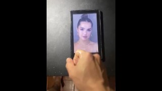Addison Rae Gets A Huge Cum Tribute
