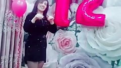 Aze Tiktok girl nylon feet