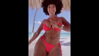 Morena Dominicana Bailando en TikTok