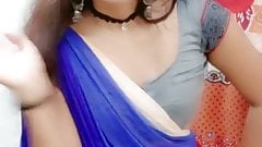 Tiktok cleavage