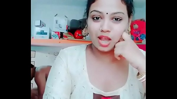 फिर एक भौजी t. के चक्कर में भूल गई की पति चड्डी बदल रहा है