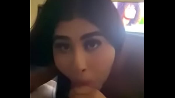 Tik toker showing her skills